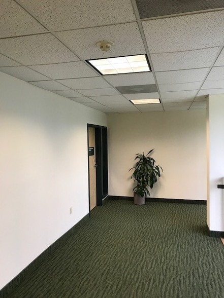 E Chestnut Hill Rd Newark De Office For Lease Cityfeet