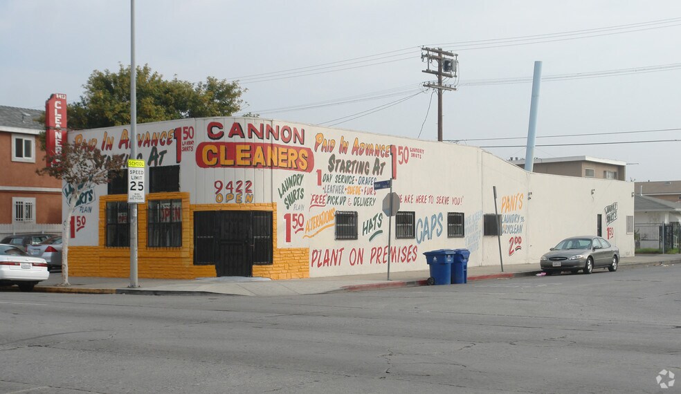 Primary Photo Of 9422 Main St, Los Angeles Freestanding For Sale
