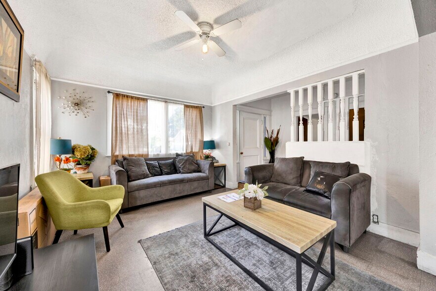 More Photos Of 1166 W 39th Pl, Los Angeles Apartments For Sale