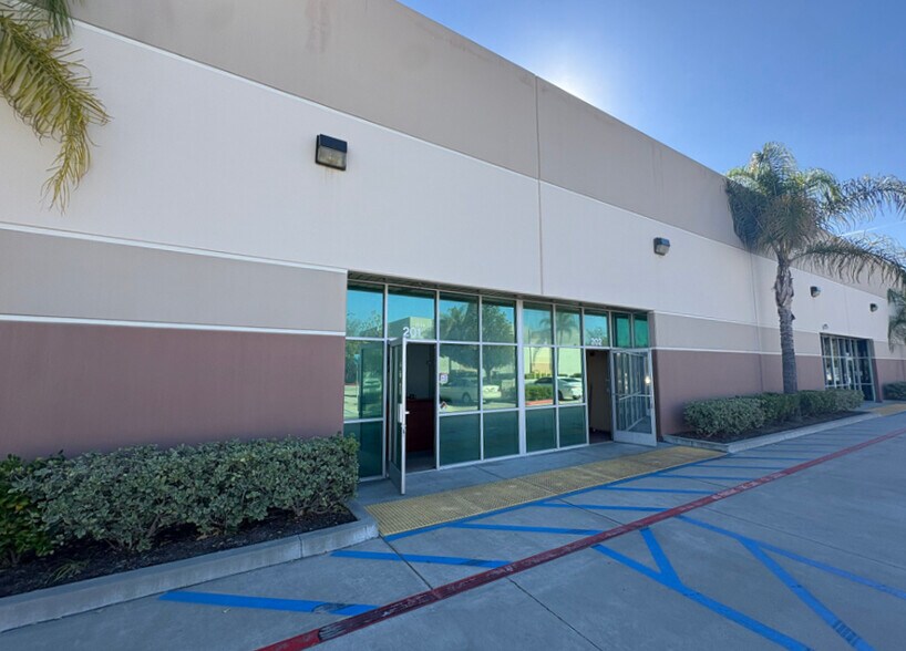 Primary Photo Of 41705 Elm St, Murrieta Warehouse For Sale