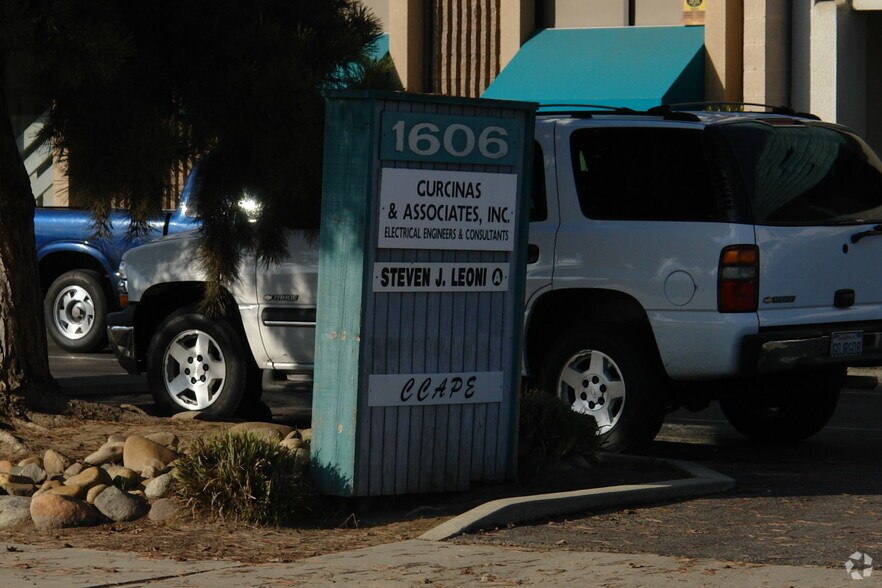 More Photos Of 1606 W Mineral King Ave, Visalia Office For Sale