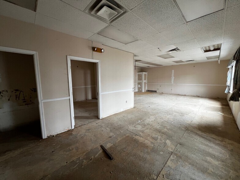 More Photos Of 445 Route 23, Sussex Unknown For Lease