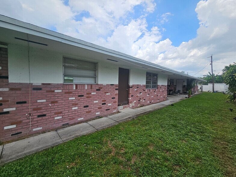 More Photos Of 5905 Pierce St, Hollywood Multifamily For Sale