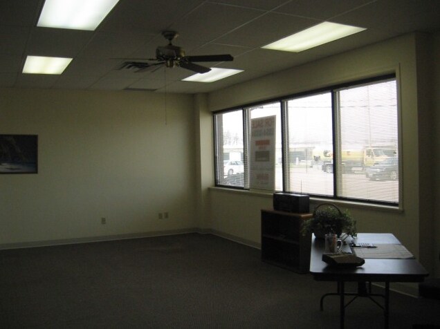 More Photos Of 8800-8816 Tyler Blvd, Mentor Office For Lease