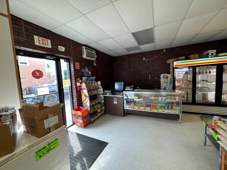 More Photos Of 945 E Webb Ave, Burlington Freestanding For Sale