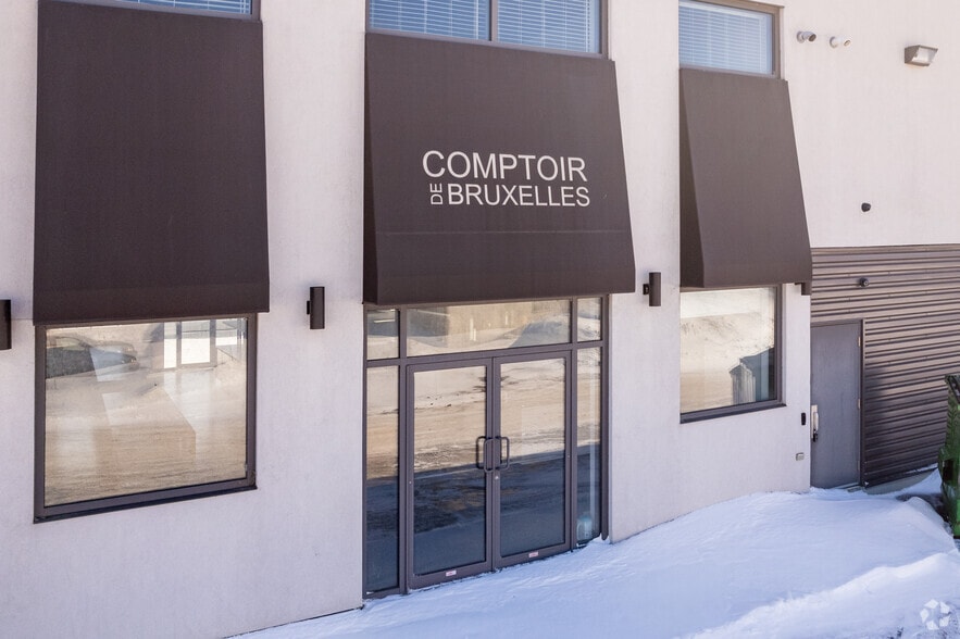 More Photos Of 297-333 Boul Harwood, Vaudreuil-dorion Flex For Sale