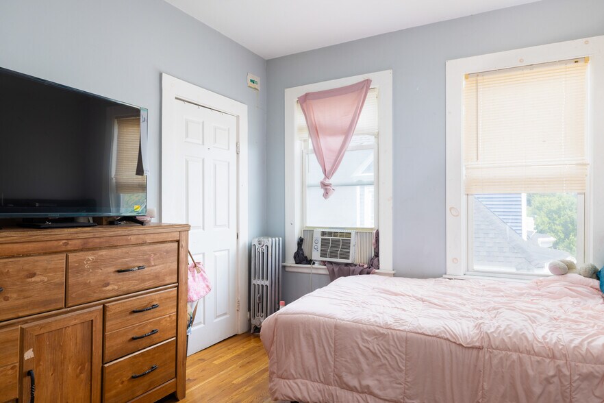 More Photos Of 342 Bowdoin St, Boston Multifamily For Sale