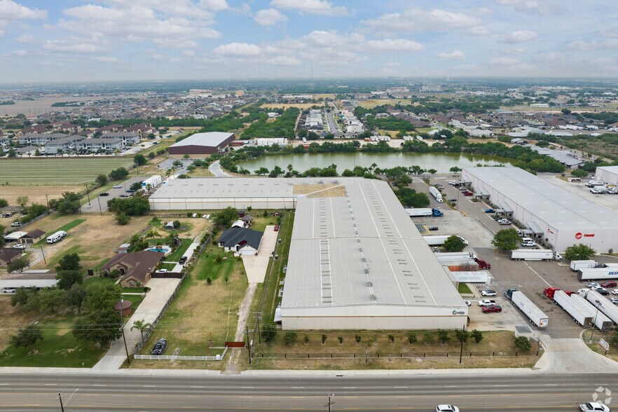 More Photos Of 901 W Owassa Rd, Edinburg Warehouse For Lease