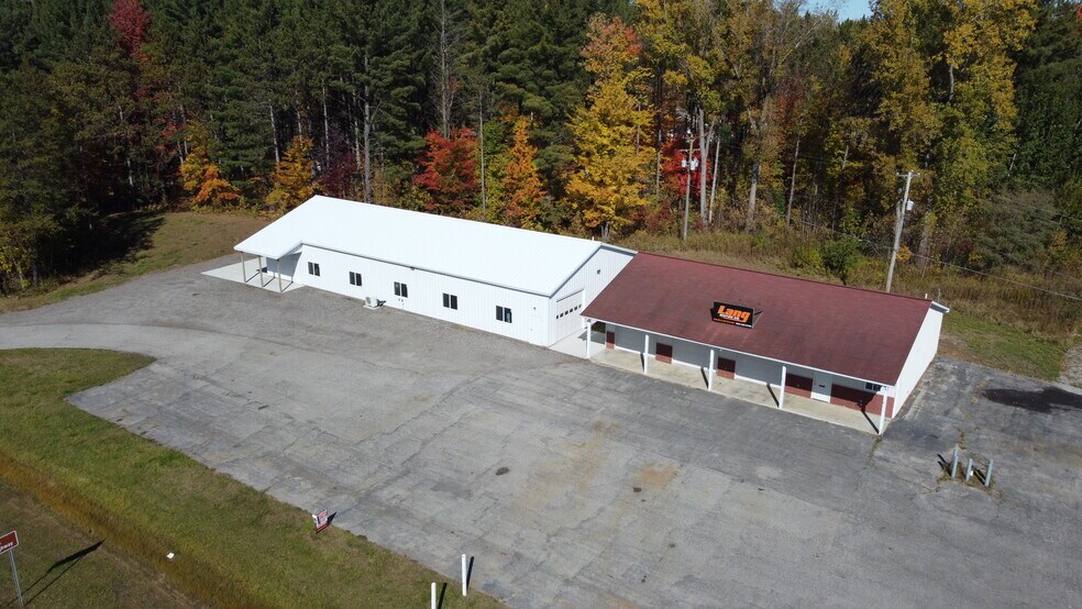 Primary Photo Of 3331 M 18, Beaverton Manufacturing For Sale