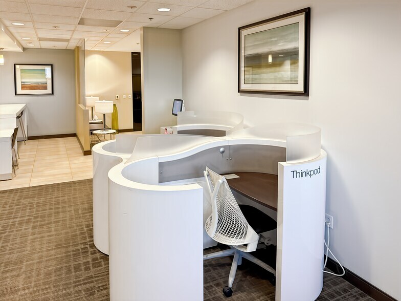 More Photos Of 7900 Oak Ln, Miami Lakes Coworking Space