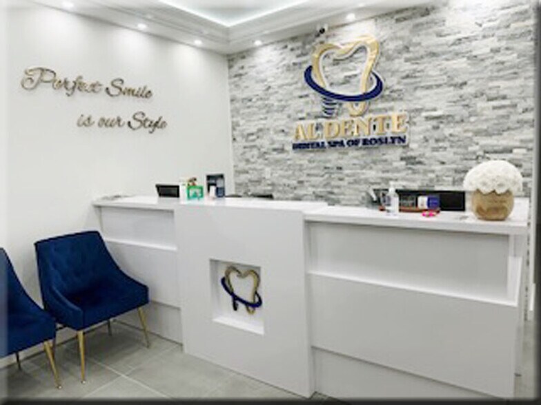 More Photos Of 70 Glen Cove Rd, Roslyn Medical For Sale