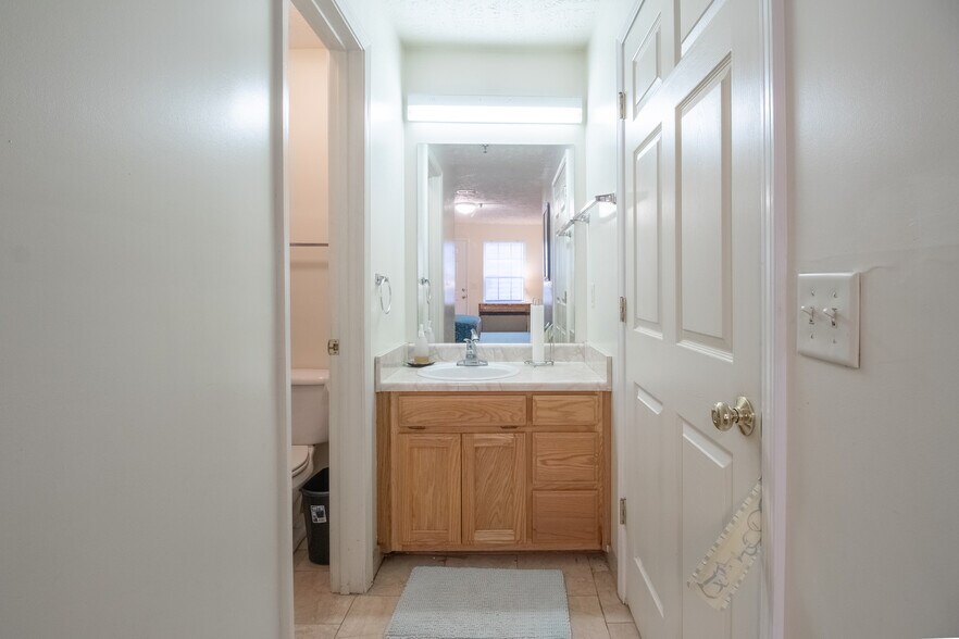 More Photos Of 1238 Sloan St, Murfreesboro Apartments For Sale