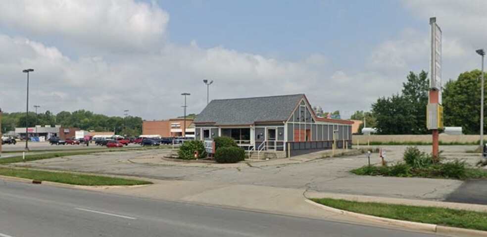 Primary Photo Of 912 W Main St, Peru Land For Lease