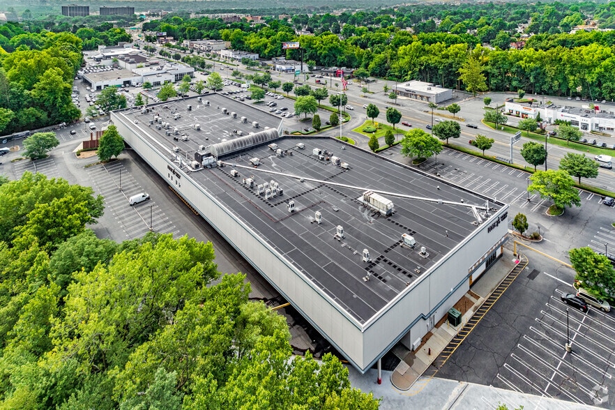 More Photos Of 275 Route 4, Paramus Unknown For Lease