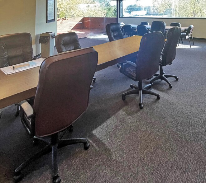 More Photos Of 485 Beale St, Memphis Office For Sale