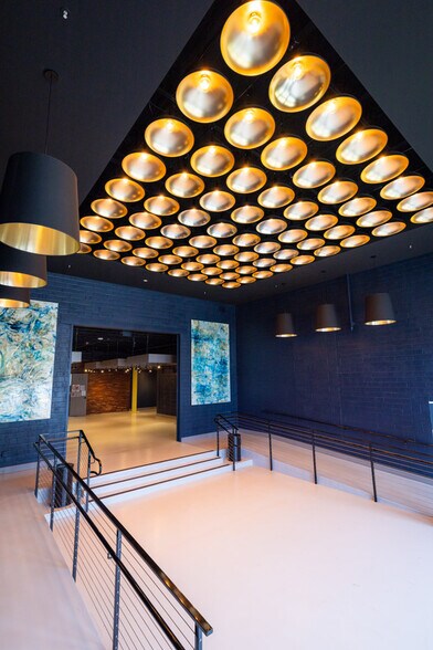 More Photos Of 2200 2nd Ave, Saint Petersburg Flex For Lease