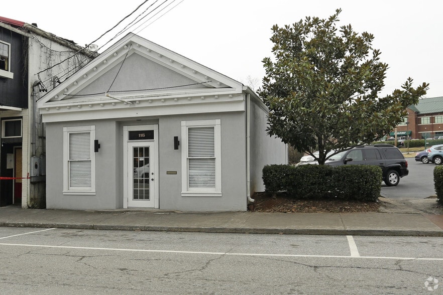 More Photos Of 116 Hotel Ave, Knoxville Office For Lease