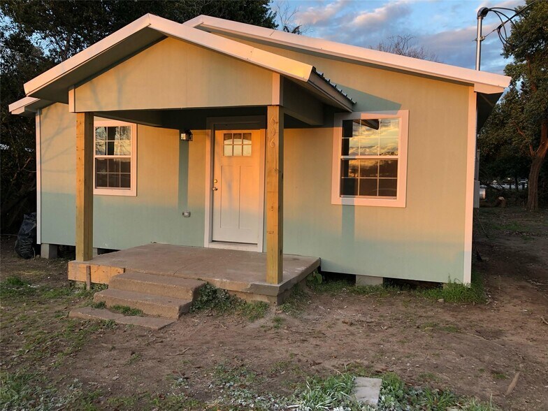 More Photos Of , Willis Land For Sale