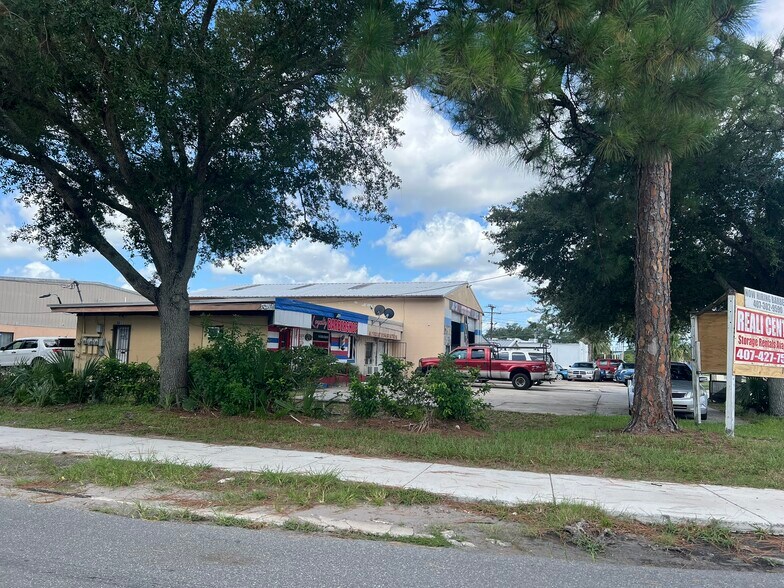 More Photos Of 601 W 27th St, Sanford Freestanding For Sale