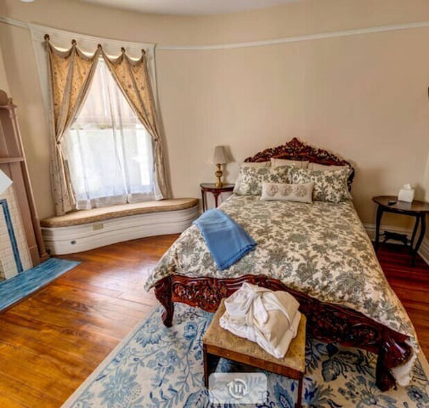 More Photos Of 950 E Grayson St, San Antonio Lodge Meeting Hall For Sale