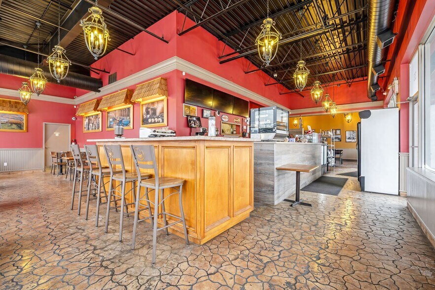 More Photos Of 470 Chrysler Dr, Brampton Storefront For Sale