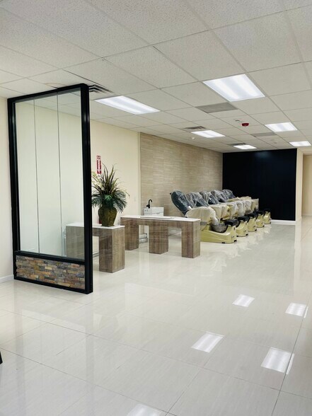 More Photos Of 470-472 Westbury Ave, Carle Place General Retail For Sale