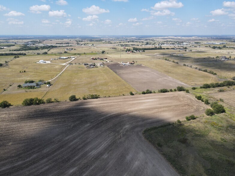 More Photos Of 601 County Road 375, Jarrell Land For Sale