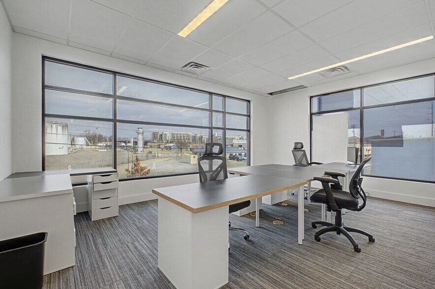 More Photos Of 6117 Centennial Blvd, Nashville Storefront Retail Office For Lease