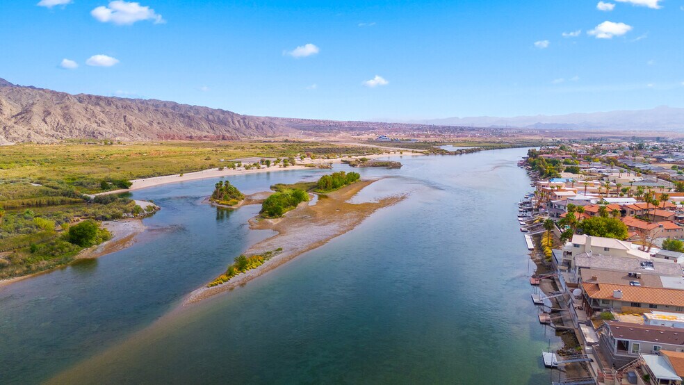 More Photos Of 1837 Riverside Dr, Bullhead City Specialty For Sale