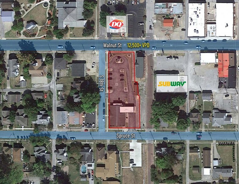 More Photos Of 1709 Walnut St, Murphysboro Bank For Sale