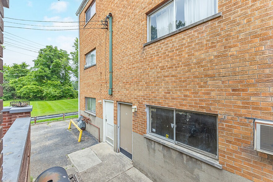 More Photos Of 9495 Reading Rd, Cincinnati Apartments For Sale