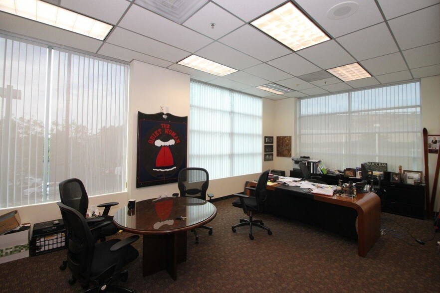 More Photos Of 8871 Research Dr, Irvine Loft Creative Space For Sale