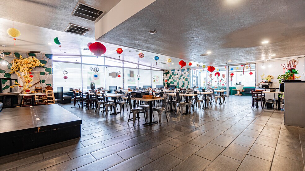 More Photos Of 1280 E Holt Ave, Pomona Restaurant For Lease