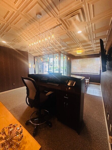 More Photos Of 62 Public Sq, Salem Storefront Retail Office For Sale