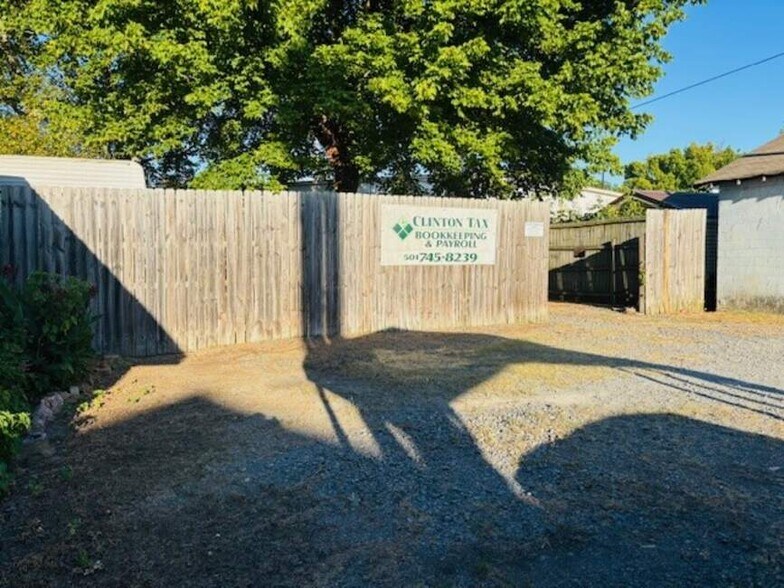 More Photos Of 240 Boykin Ct, Clinton Office For Sale