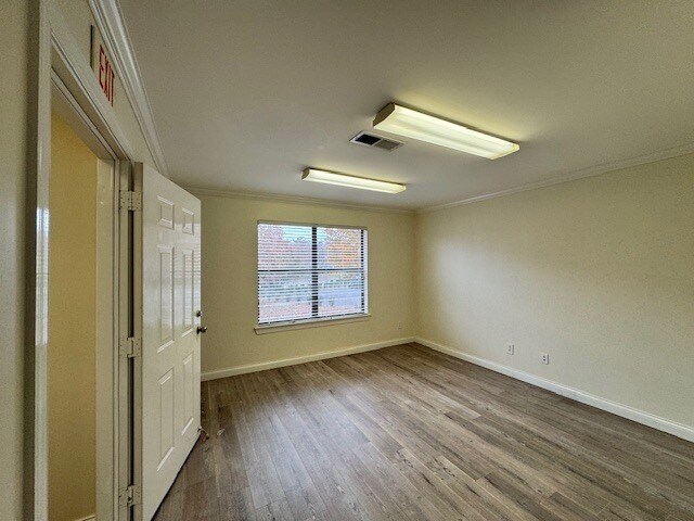 More Photos Of 330 Mallory Station Rd, Franklin Office For Lease