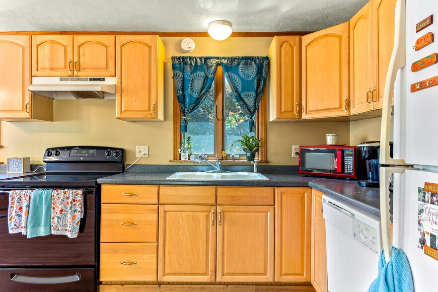 More Photos Of 287-289 Milton Rd, Rochester Restaurant For Sale