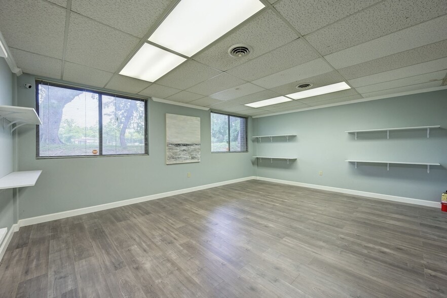 More Photos Of 9650 Santiago Rd, Columbia Medical For Sale