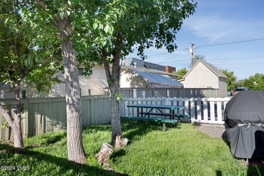 More Photos Of 105 Capitol St, Eagle Storefront Retail Residential For Sale