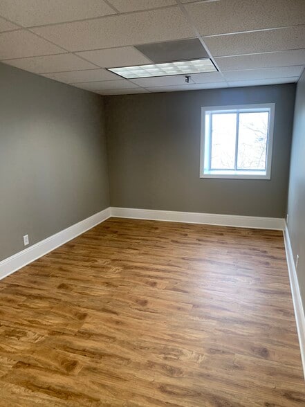 More Photos Of 199 Spence Ln, Nashville Warehouse For Lease