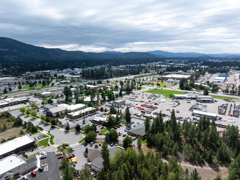 More Photos Of 690 W Capstone Ct, Hayden Office For Sale