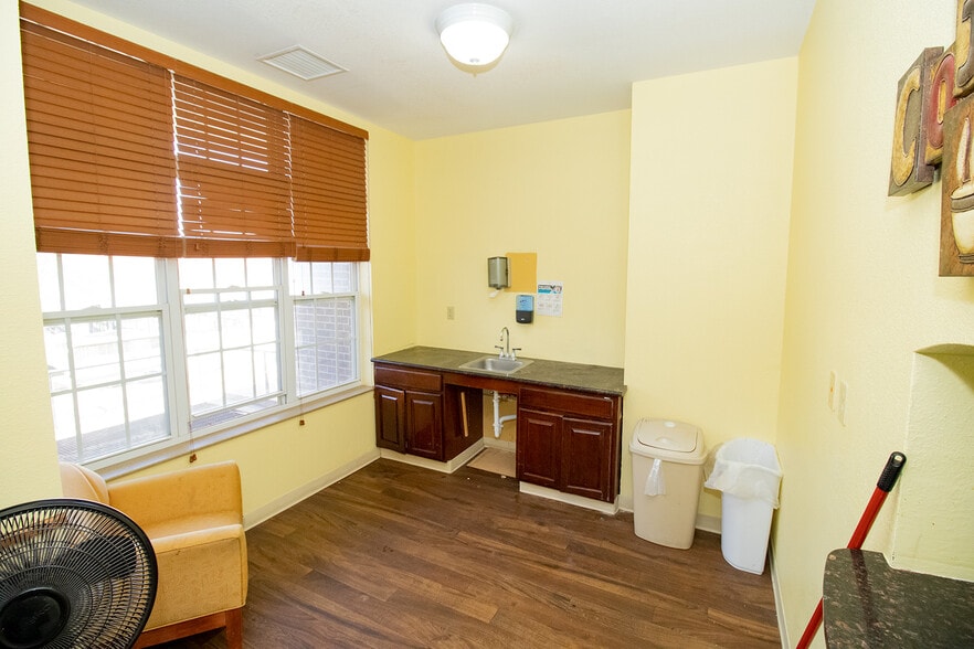 More Photos Of 224 E Central Ave, Andover Rehabilitation Center For Sale