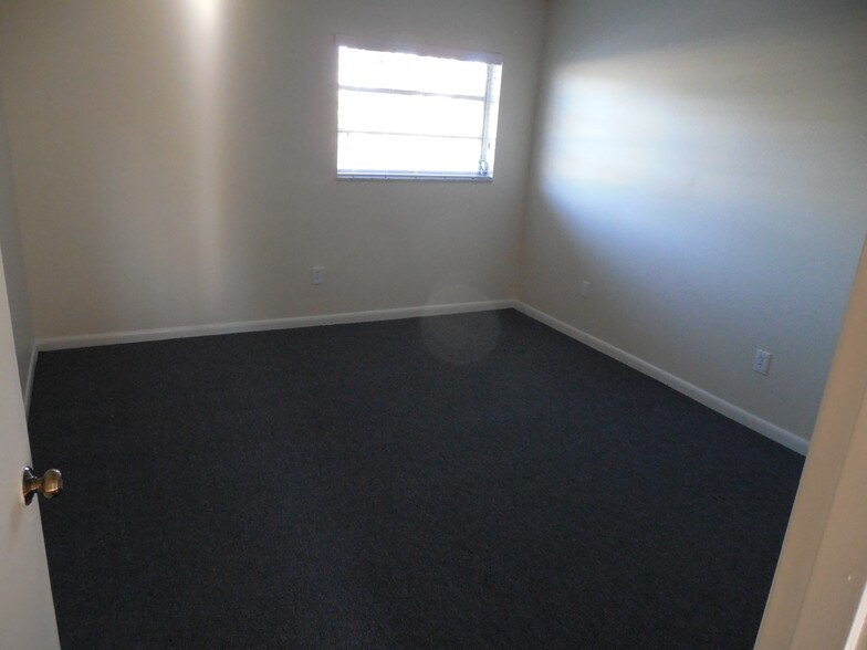 More Photos Of 2500 Port Malabar Blvd NE, Palm Bay Medical For Sale