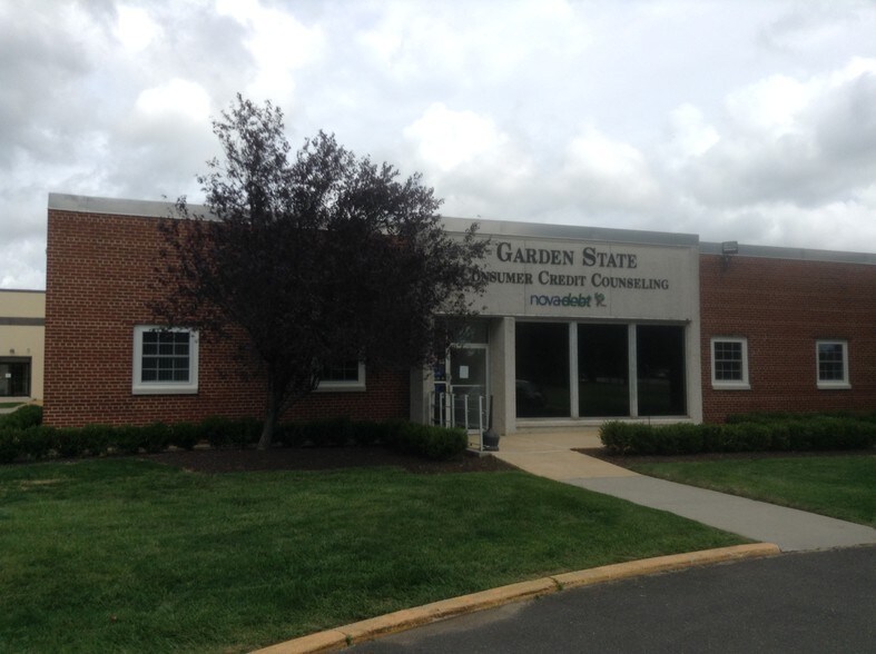 Primary Photo Of 225 Willowbrook Rd, Freehold Warehouse For Lease