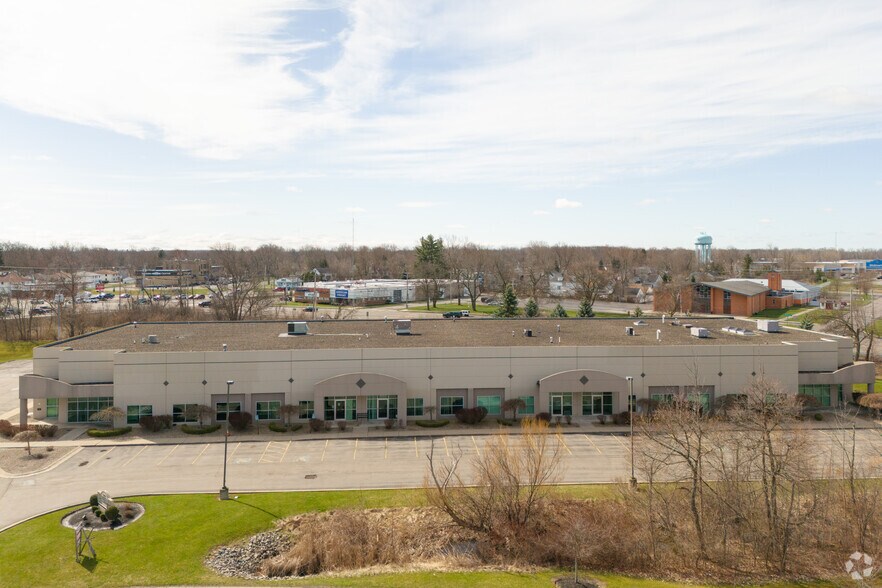 More Photos Of 3790 Commerce Ct, North Tonawanda Light Distribution For Lease