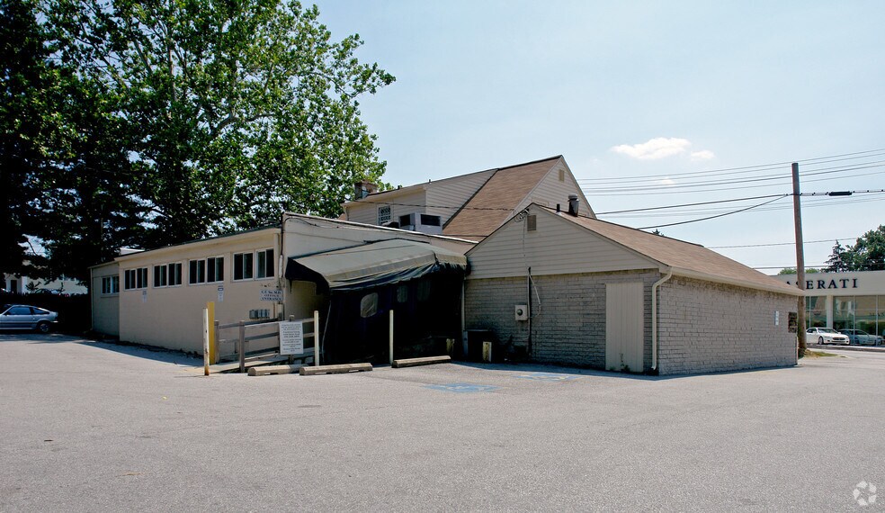 More Photos Of 1629 York Rd, Lutherville Timonium Office For Lease