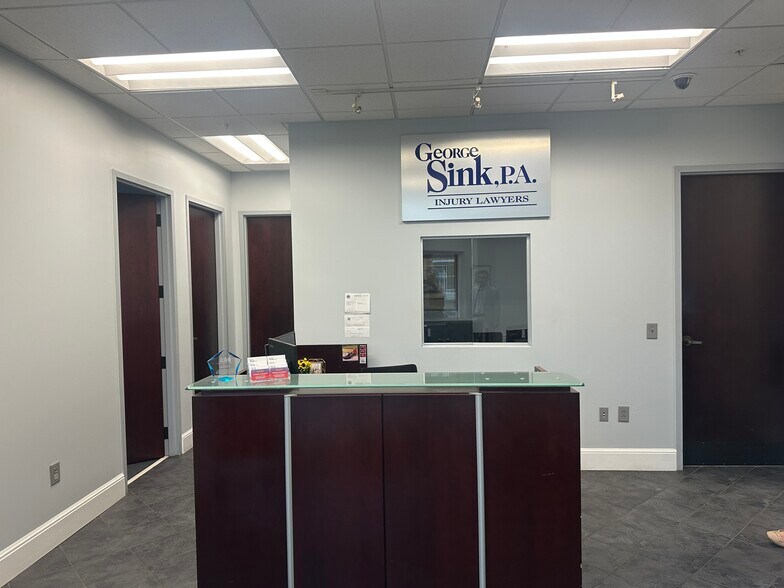 More Photos Of 7011 Rivers Ave, Charleston Office For Sale