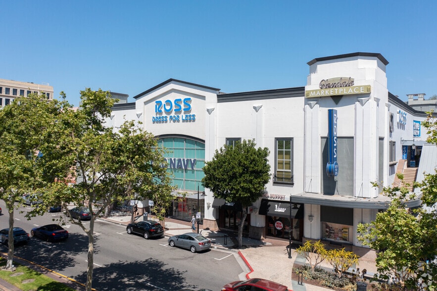 More Photos Of 106-146 S Brand Blvd, Glendale Unknown For Lease