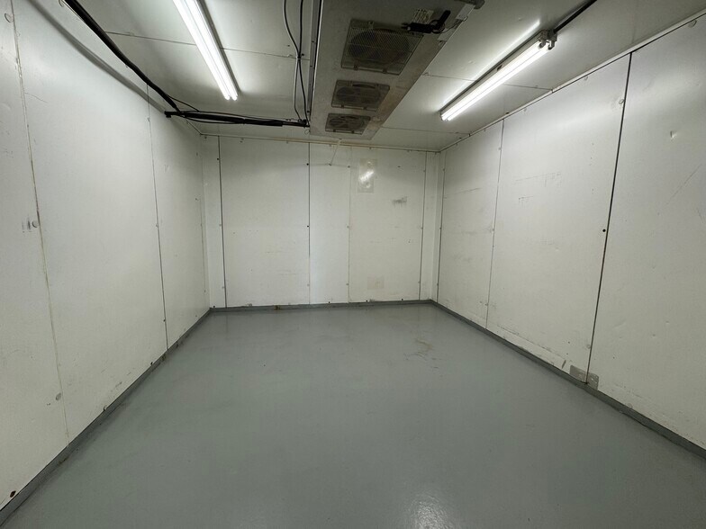 More Photos Of 1316-1320 W Danville St, South Hill Office For Lease