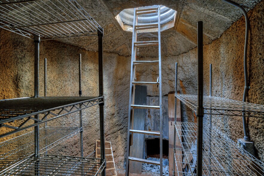 More Photos Of 2109 Robinson St, Oroville Specialty For Sale